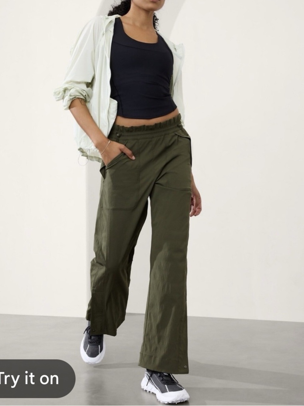 Athleta 4 Trekkie High Rise Parachute Pant Aspen Olive